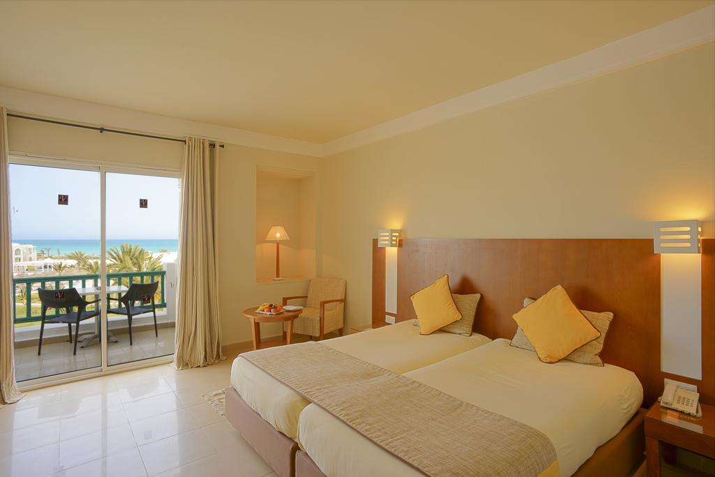 Hotel Vincci Helios
